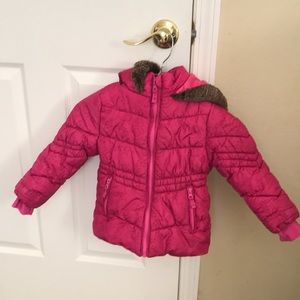 Girls OshKosh Puffer Jacket - Pink, Size 5